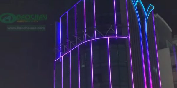 Đèn chiếu sáng Facade tòa nhà Bảo Minh Tower