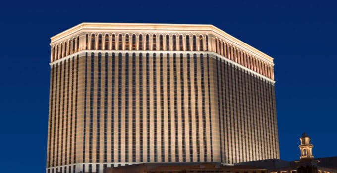 Chiếu sáng mỹ thuật: Nghệ thuật kết hợp công nghệ trong thiết kế nội thất và kiến trúc