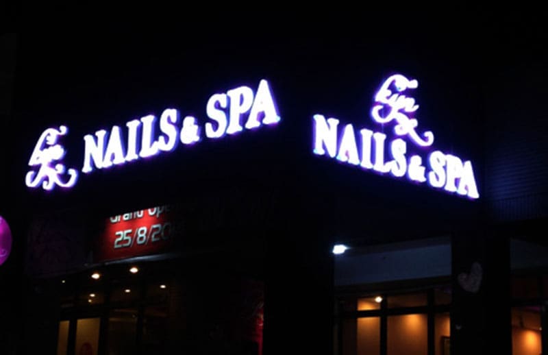 bảng hiệu nail led đẹp