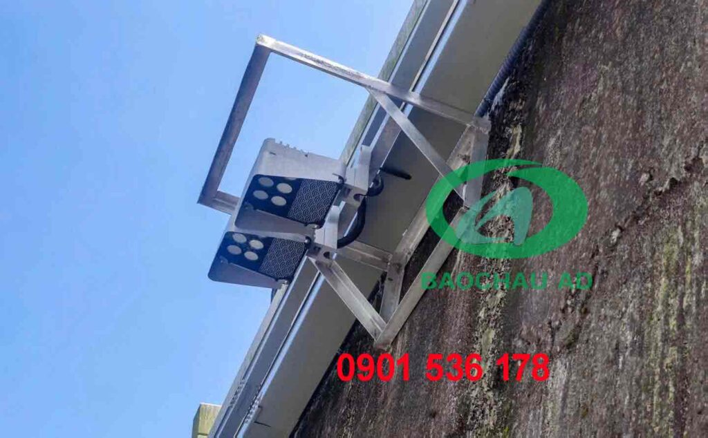 Kỹ thuật xử lý bọc ống co nhiệt có keo nóng chảy bảo vệ mối nối giắc đúc IP68 ngoài trời của đèn LED thanh nhôm tòa nhà
