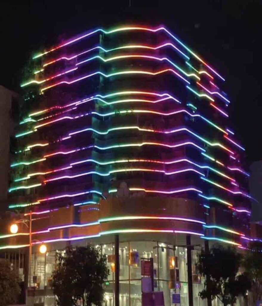 led-viền-tòa-nhà